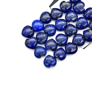 Caboche en forme de cœur en lapis-lazuli naturel, fait main, dos plat, pierre précieuse en vrac pour la création de bijoux - Product Image 3