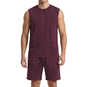 Ensemble de shorts d'été personnalisés pour hommes en tissu polyester et élasthanne, tenue de sport et de jogging, chemise sans manches coupe ajustée avec short pour hommes - Product Image 1