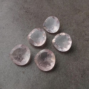 Quartz rose véritable, taille facetée, forme cœur, pierre précieuse calibrée, pour la fabrication de bijoux, toutes tailles disponibles - Product Image 6