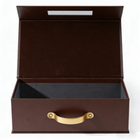 Maßgefertigte Schwarze Luxus-Geschenkbox mit Magnetverschluss, Große Faltbare Kartonverpackung mit Griff, UV-Beschichtung für Socken