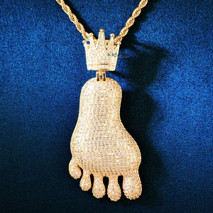 Pendentifs Breloques Personnalisés Hiphop Couronne Empreinte de Pied en Argent 925 Plaqué Or 18K avec Cristal de Laboratoire et Strass, Cadeau Unisexe de Luxe Thème - Product Image 4