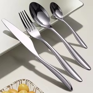 Ensemble de couverts en métal décoratifs élégants avec finition miroir pour la mise en scène de la table à manger moderne - Product Image 6