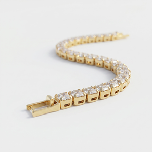 Bracelet chaîne tennis plaqué or avec zircons cubiques carrés étincelants en argent pour femmes et jeunes filles – Bijoux de mode en gros - Product Image 3