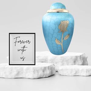 โกศสีขาวสไตล์อเมริกันคุณภาพสูง พรีเมียม สลักลายด้วยมือ สำหรับใส่เถ้ากระดูกผู้ใหญ่ ความจุ 200 คิวบิกอินช์ โครงสร้างเคลือบนิกเกิล - Product Image 3