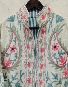 Chaqueta de punto de algodón para mujer con cuello chal bordado floral, manga larga, transpirable, hecha a mano, con puntada abierta, ideal para primavera. - Product Image 2