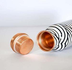 Vida Pura con Botella de Agua de Cobre para una Hidratación Natural y un Bienestar Eterno Mediante la Uso de una Botella de Agua de Cobre de Primera Calidad - Product Image 5