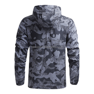 Chaqueta de carcasa resistente al viento suave con bolsillos laterales y cremallera, chaqueta impermeable con logotipo personalizado para exteriores, alta calidad, estampado para motocicleta y carreras - Product Image 5
