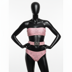 Traje de baño de dos piezas rosa de nailon y spandex GSM de alta calidad con estrella de diamantes de imitación y cinturón con logo personalizado por transferencia térmica para mujer. - Product Image 1