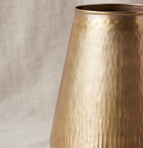 Florero Moderno de Metal de Cobre Martillado para Mesa de Comedor, Sala de Estar, Templo, Oficina y Decoración de Celebraciones de Lujo - Product Image 2