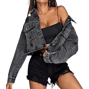 Chaqueta vaquera corta negra con logo personalizado, lavado ácido, dobladillo sin rematar, efecto desgastado vintage para mujer, venta al por mayor, estilo streetwear - Product Image 3