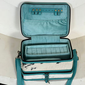 Bolsa de cosméticos de viaje de cuero genuino con diseño western, hecha a mano, con correa para el hombro, de piel de vaca con pelo, de doble compartimento para joyas. - Product Image 5