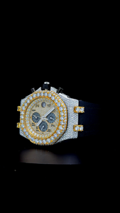 Nuevo Reloj de Moda Hip Hop con Esfera y Bisel Redondos con Diamantes de Moissanita VVS y Correa de Goma de Colores Modernos, Reloj de Marca - Product Image 4