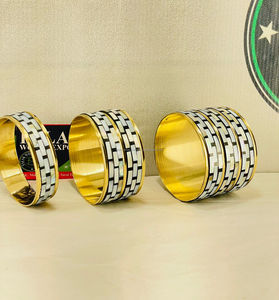 Juego de Brazaletes de Latón con Madreperla Hechos a Mano de Alta Calidad, Color Natural Duradero, Joyería Moderna para Mujer - Product Image 4