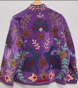 Chaqueta Bomber Corta Unisex de Terciopelo Morado, Tejida a Mano, Bordada, con Motivos Florales, Estilo Vintage, Artesanal, para Otoño - Product Image 2