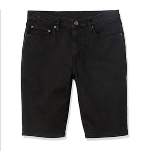 Shorts en jean noir pour homme, taille mi-haute, en coton, décontractés, avec poches, fermeture boutonnée, bonne qualité et confortables. - Product Image 5