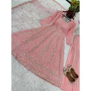 ชุดทำงานประดับเลื่อมสีชมพูอ่อนแบบดั้งเดิมผ้าจอร์เจีย - Product Image 3