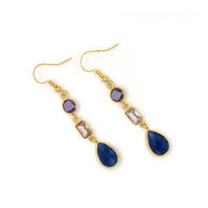 ต่างหูห้อยประดับคริสตัลอเมทิสต์สีม่วง ควอตซ์ ไอโอไลต์ และพลอยหลากชนิด รูปดอกไม้ สไตล์โบฮีเมียน |   กรอบตัวเรือนทำมือ ชุบทอง 18K - Product Image 2