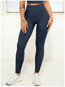 Leggings de yoga taille mi-haute pour femme 2026 en tissu satiné imprimé léopard, respirants, avec poches et logo personnalisé, pour la gym - Product Image 2