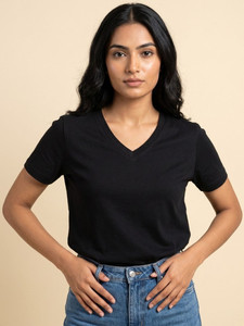T-shirt basique noir à col en V pour femme, manches courtes, coupe ajustée, décontracté, doux, confortable, mode quotidienne, essentiel, élégant - Product Image 5