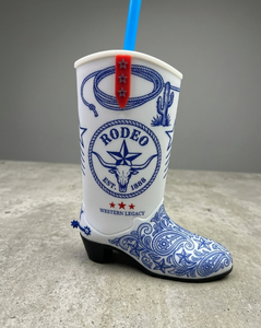 Gobelet de fête en plastique Western Boot Cup Legends avec motif bleu et paille pour les célébrations d'anniversaire - Product Image 3