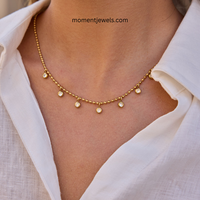 Collier pendentif en zircon en acier inoxydable plaqué or avec chaîne perlée pour femme, idéal pour le quotidien ou comme cadeau