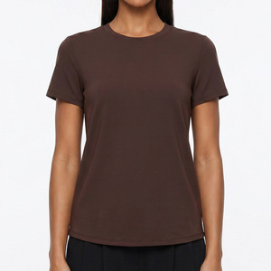 T-shirt uni à col rond et manches courtes, personnalisable avec logo, fabricant OEM ODM, t-shirts en coton pour femmes - Product Image 3