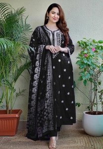 Embroidered Cotton Salwar Kameez Set with Dupatta Women Traditional Loose Fit <b>Ankle</b>-Length Casual Wear India Pakistan Style - Product Image 6