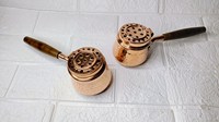 Brûleur d'encens Bakhoor décoratif haut de gamme au design martelé pour les intérieurs religieux arabes, écologique et durable, couleur cuivre