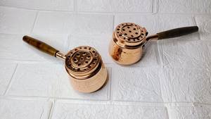 Brûleur d'encens Bakhoor décoratif haut de gamme au design martelé pour les intérieurs religieux arabes, écologique et durable, couleur cuivre - Product Image 3