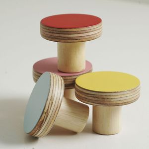 Multiple Design Styles Decorative Resin and Wooden Knobs for Cabinet Organizers - Product Image 5
