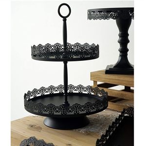 Support à gâteau en métal indien classique pour usage cérémoniel, conçu pour les tables de fête et les arrangements décoratifs de desserts - Product Image 2