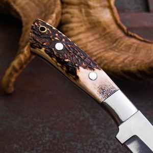 Cuchillo de Caza Hecho a Mano Personalizado con Mango de Asta de Ciervo, Ideal para Desollar y Cortar, OEM Disponible, Hoja Fija, Funda de Cuero - Product Image 4
