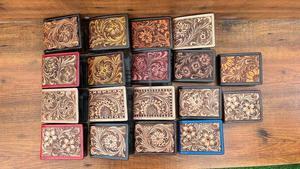 กระเป๋าสตางค์หนังแท้สำหรับผู้ชายมีดีไซน์หรูหราสุดยอดผู้ถือบัตรพร้อมฝาปิดแบบเปิดกระเป๋าสตางค์ลายดอกไม้คลาสสิก - Product Image 5