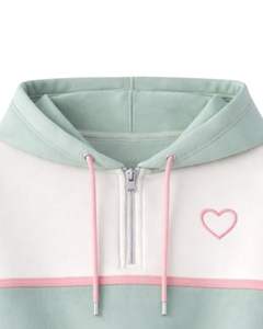 Ensemble décontracté deux pièces pour femme : crop top zippé à capuche et short cargo imprimé cœurs, coloris menthe, blanc et rose - Product Image 4