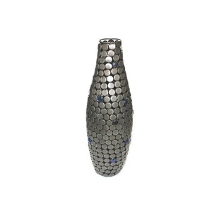 Jarrón de Aluminio para Exhibición de Flores, para Presentaciones Florales Decorativas, Estilo Contemporáneo para el Hogar y Mejora Refinada del Interior - Product Image 4