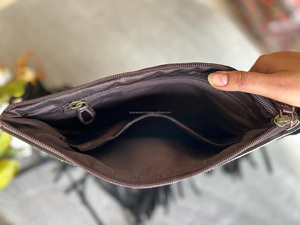 Nouveau véritable sac à main en cuir de fourrure de vachette usiné occidental fabriqué à la main femmes sac de soirée élégant et pochette en fourrure usinée ensemble Combo Unique - Product Image 5