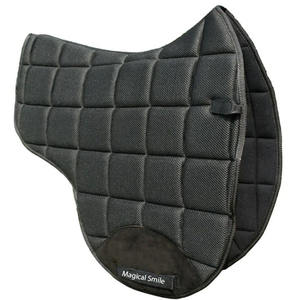 แผ่นรองอานม้าคุณภาพสูง ระบายอากาศได้ดี แผ่นรองอานหรูหรา สีดำ แผ่นรองอานสำหรับกระโดดขี่ม้า รุ่น Ridder Love This Saddle Pads - Product Image 2
