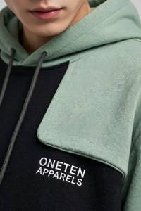 เสื้อยืดคอกลมแขนสั้นทรงปกติ ผ้าฝ้าย 100% สำหรับผู้ชาย ONETEN APPARELS รุ่น MN-TS-SS26-002-C ผ้าถักแบบไม่ทอ ระบายอากาศได้ดี - Product Image 6