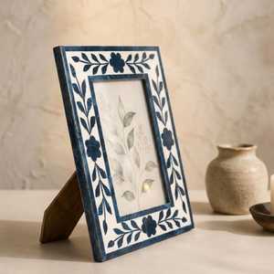 Marco de Fotos Artesanal Premium con Incrustaciones de Hueso y Resina – Exhibición de Mosaico Única Hecha a Mano para Decoración de Hogar de Lujo y Recuerdos Memorables - Product Image 3