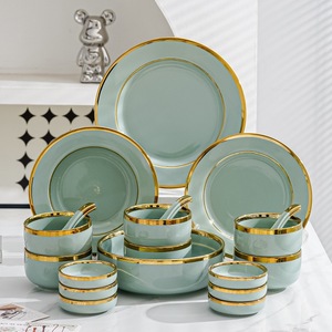 Vajilla de Porcelana Cerámica Premium de Lujo con Borde Dorado en Verde Aguacate, Superficies Lisas y Brillantes para Restaurantes y Hogar - Product Image 1