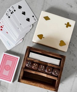 Boîte à cartes à jouer en résine faite à la main, best-seller, élégante et durable, design classique, boîte de rangement décorative pour jeux. - Product Image 4