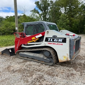 รถตักล้อยาง Takeuchi TL6R ทนทาน พร้อมใช้งานสำหรับงานก่อสร้างหนัก งานจัดสวน และงานฟาร์ม ในราคาขายส่ง - Product Image 5