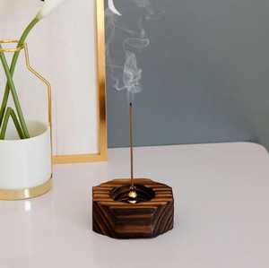 Brûleur d'encens en bois fait main, porte-bâtonnets d'encens aromatiques en bois de santal avec incrustations décoratives pour une utilisation aromatique, support pour bâtonnets d'encens. - Product Image 1