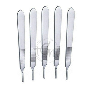 Empuñadura de bisturí de acero inoxidable diseñada para un rendimiento consistente en hospitales, laboratorios y accesorios quirúrgicos de entrenamiento - Product Image 4