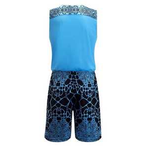 Tenue de basketball grande taille, dernier style, faible MOQ, personnalisez votre propre uniforme de basketball, vêtements d'équipe sportive pour la vente en ligne - Product Image 3