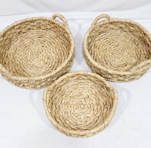 Plateau de service rond multifonctionnel vintage en jacinthe d'eau tressée avec poignées pour la décoration intérieure - Product Image 4