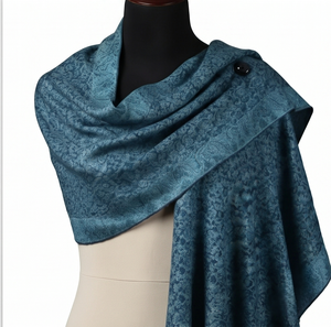 Chal largo de cachemira para mujer, reversible, con diseño paisley azul, flecos, bufanda de invierno, cálido, duradero, para uso diario. - Product Image 1