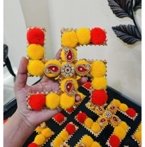 Juego de Rangoli Swastik Hecho a Mano de 6 Pulgadas, Reutilizable, con Pompones y Kundan, Decoración para Piso, Diwali, Pooja, Festival, Entrada, Regalo - Product Image 2