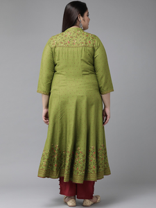 Kurti Anarkali vert en rayonne avec col mandarin et manches trois quarts pour femmes grandes tailles, élégant pour un usage quotidien - Product Image 3