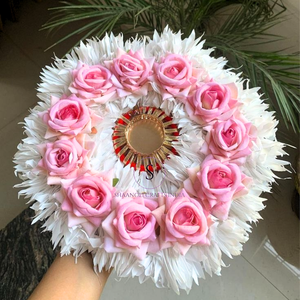 Porte-bougie artisanal en travail de fil de métal (Gota) avec roses et jasmin artificiels pour la décoration festive de Diwali, mariages et maison - Product Image 6